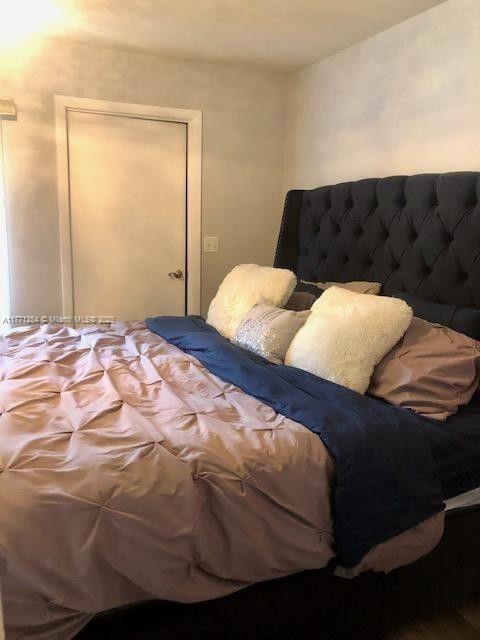 PALM LAKE CONDO - Residential