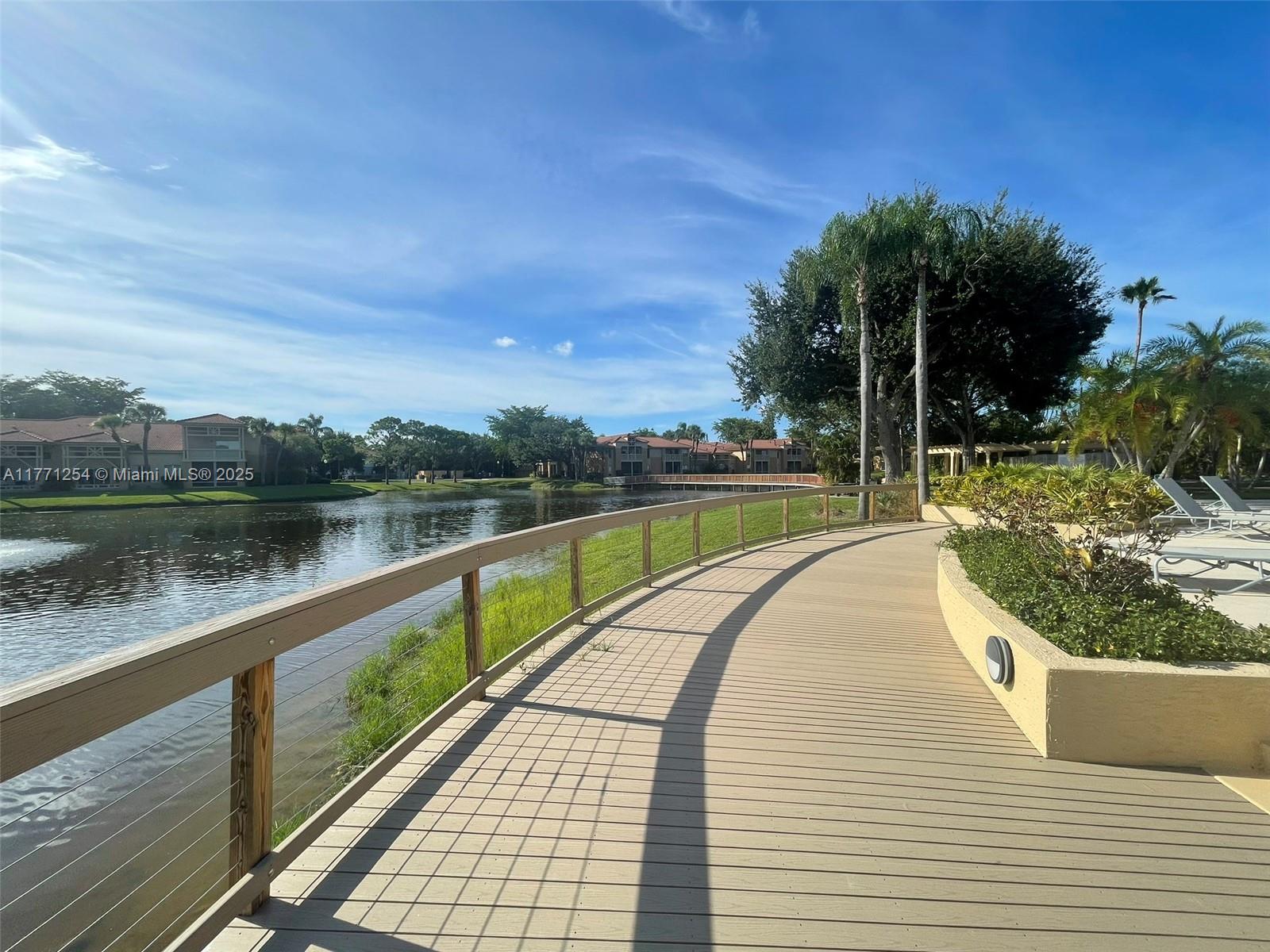 PALM LAKE CONDO - Residential