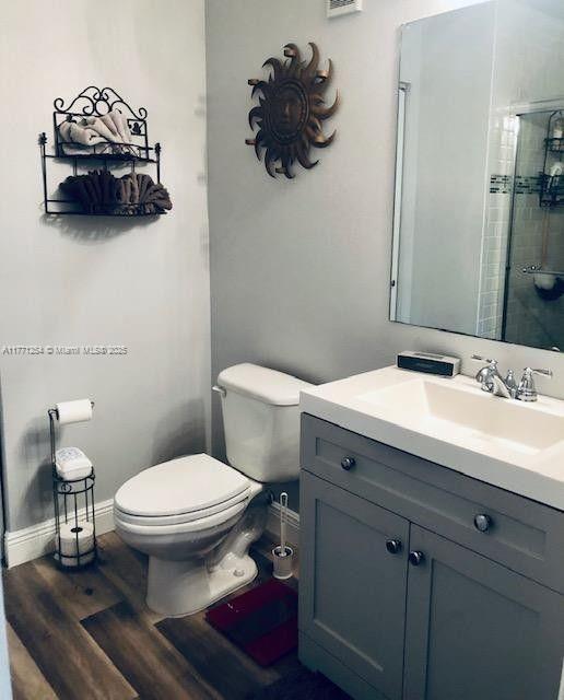 PALM LAKE CONDO - Residential