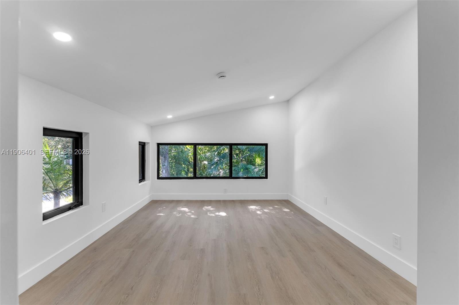 DEVONWOOD - Residential