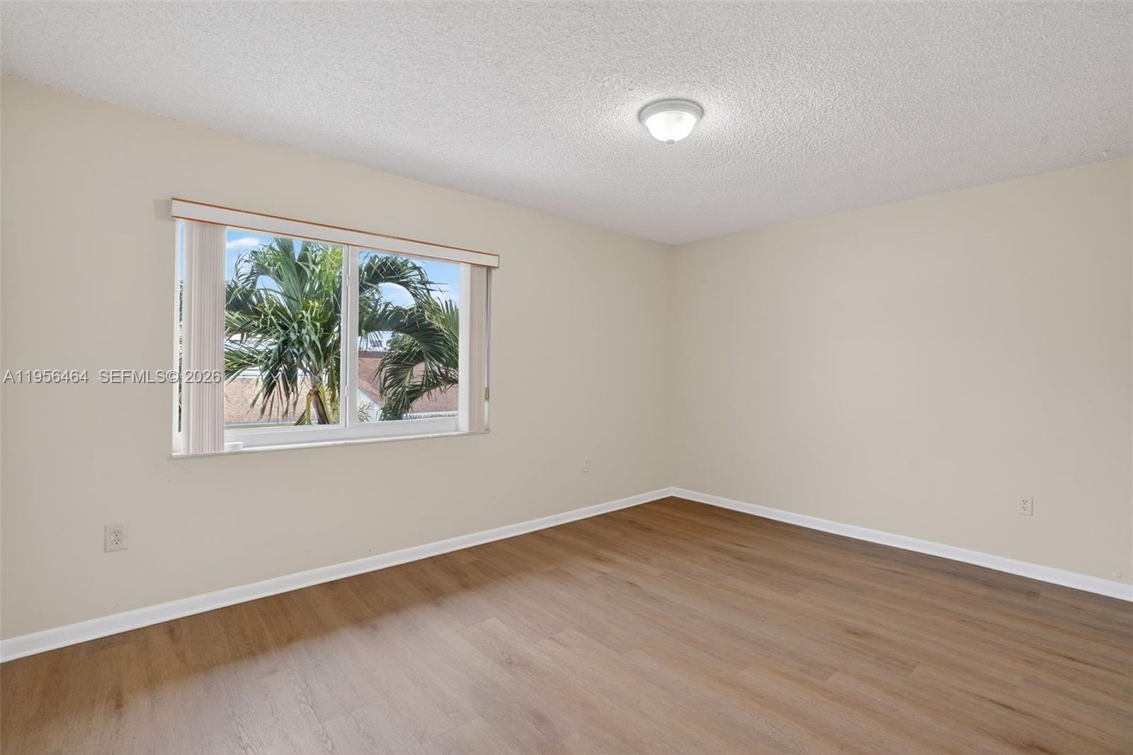 TWIN HOMES VILLAGE II CON - Residential