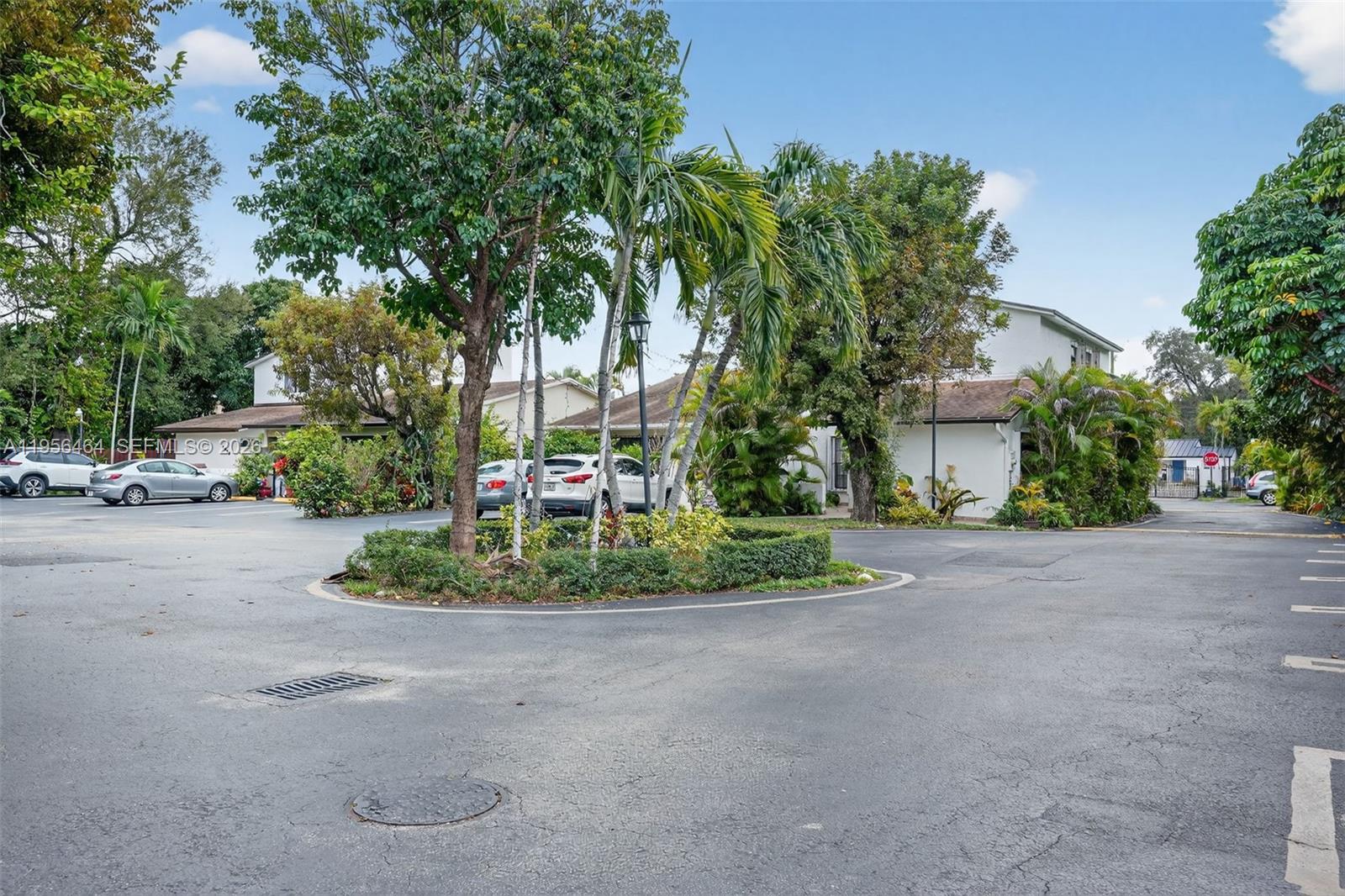 TWIN HOMES VILLAGE II CON - Residential