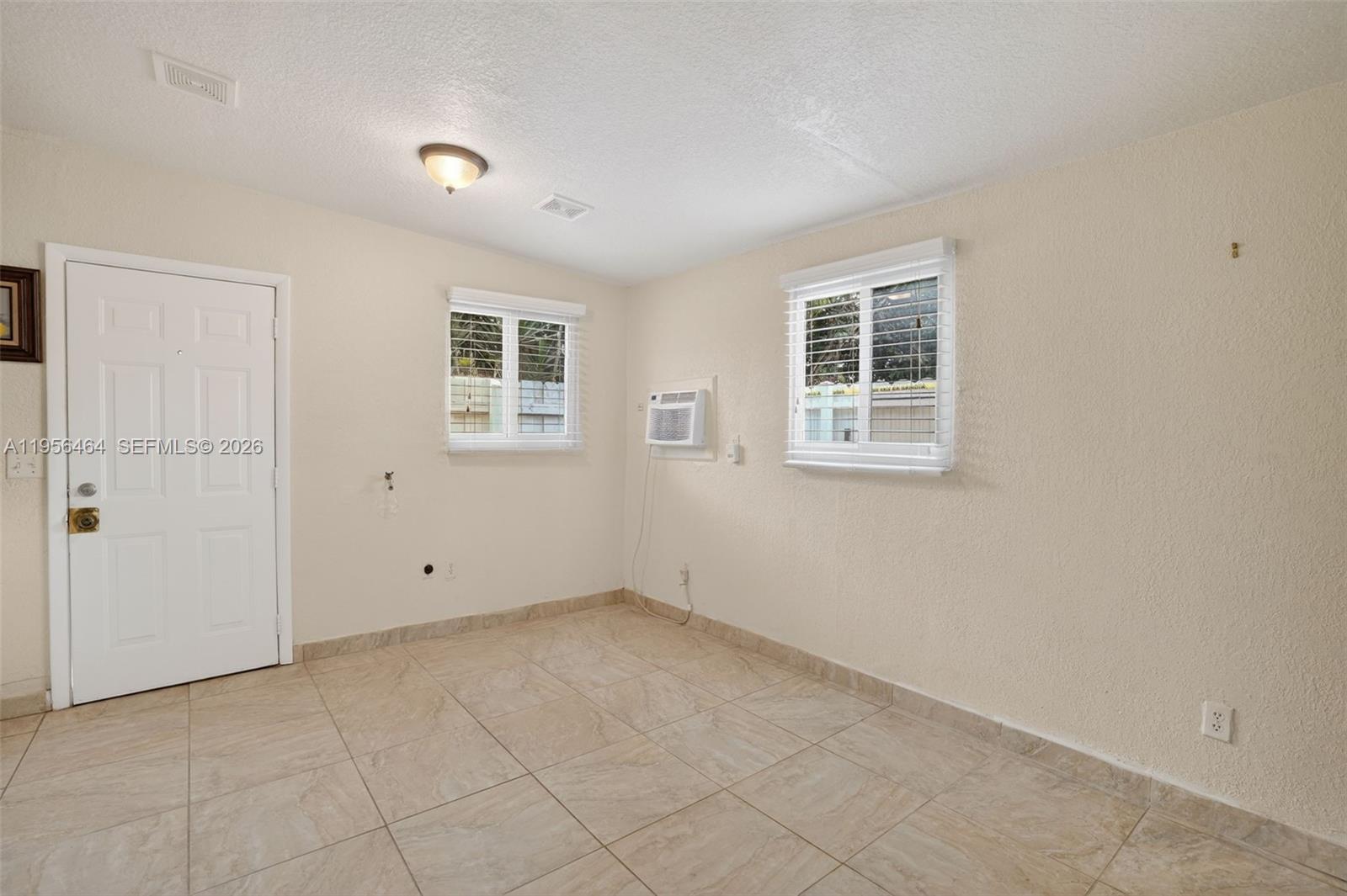 TWIN HOMES VILLAGE II CON - Residential