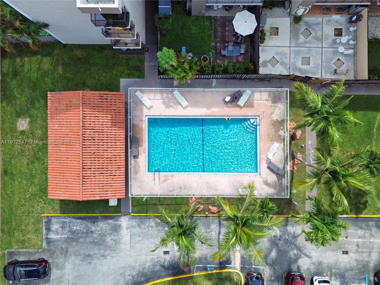 VISIONS AT FOUNTAINBLEAU - Residential Lease