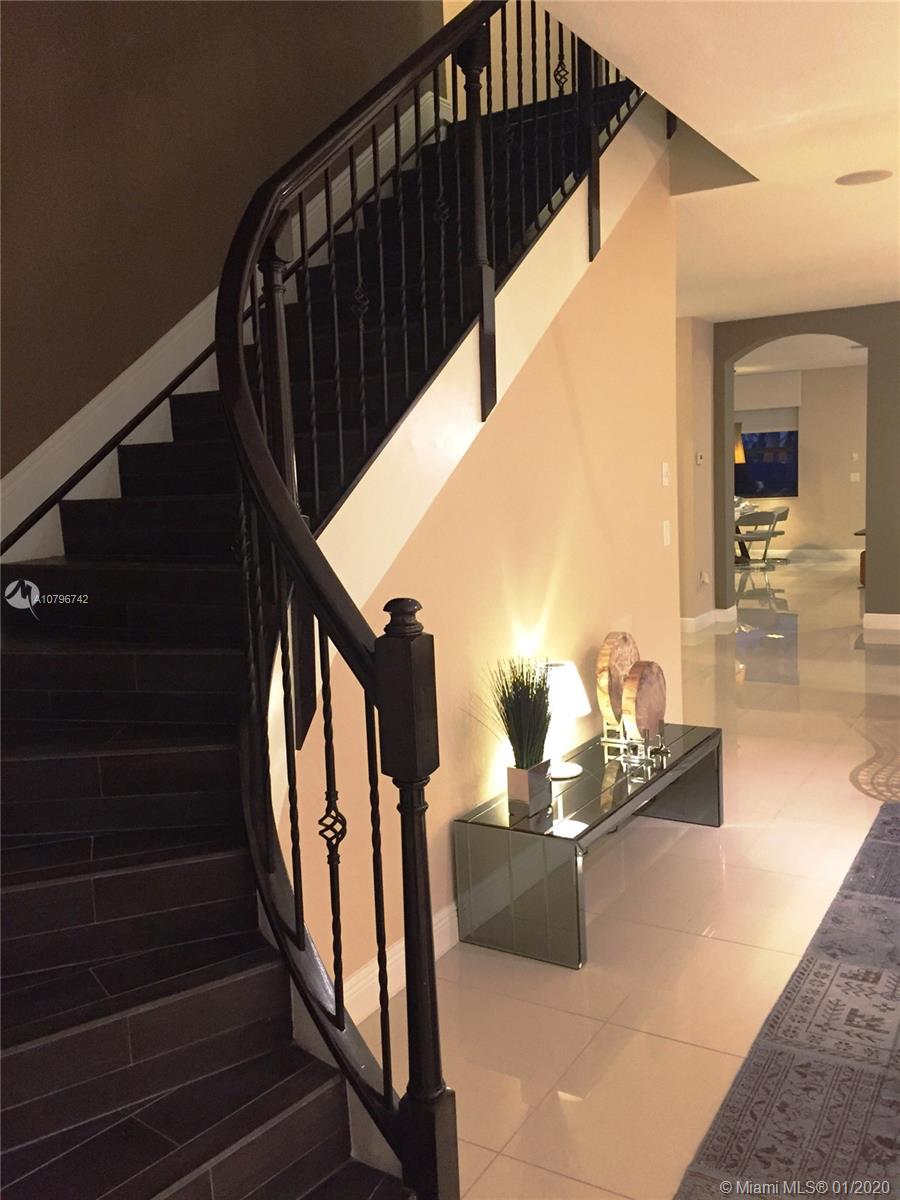 DORAL BREEZE - Residential Lease