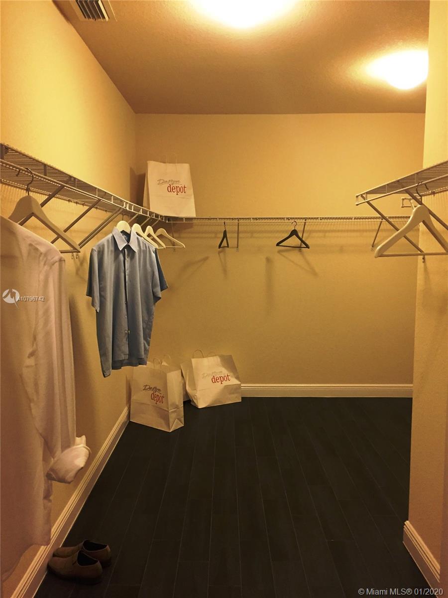 DORAL BREEZE - Residential Lease