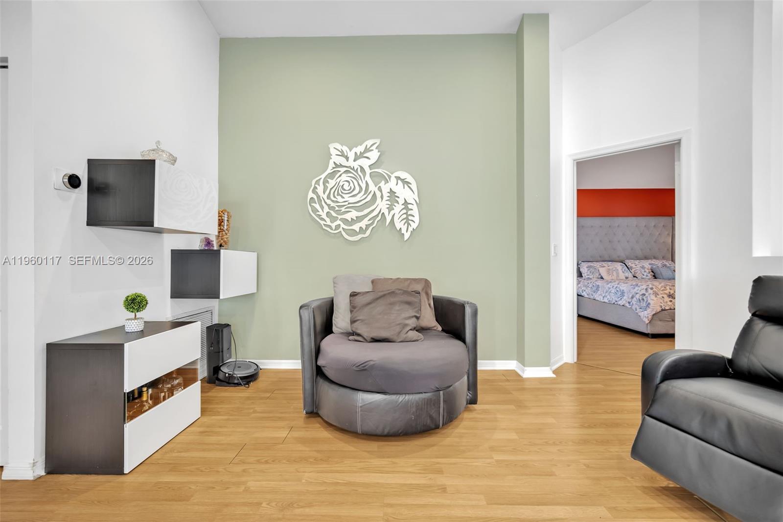 HILLSBORO COUNTRY CLUB - Residential