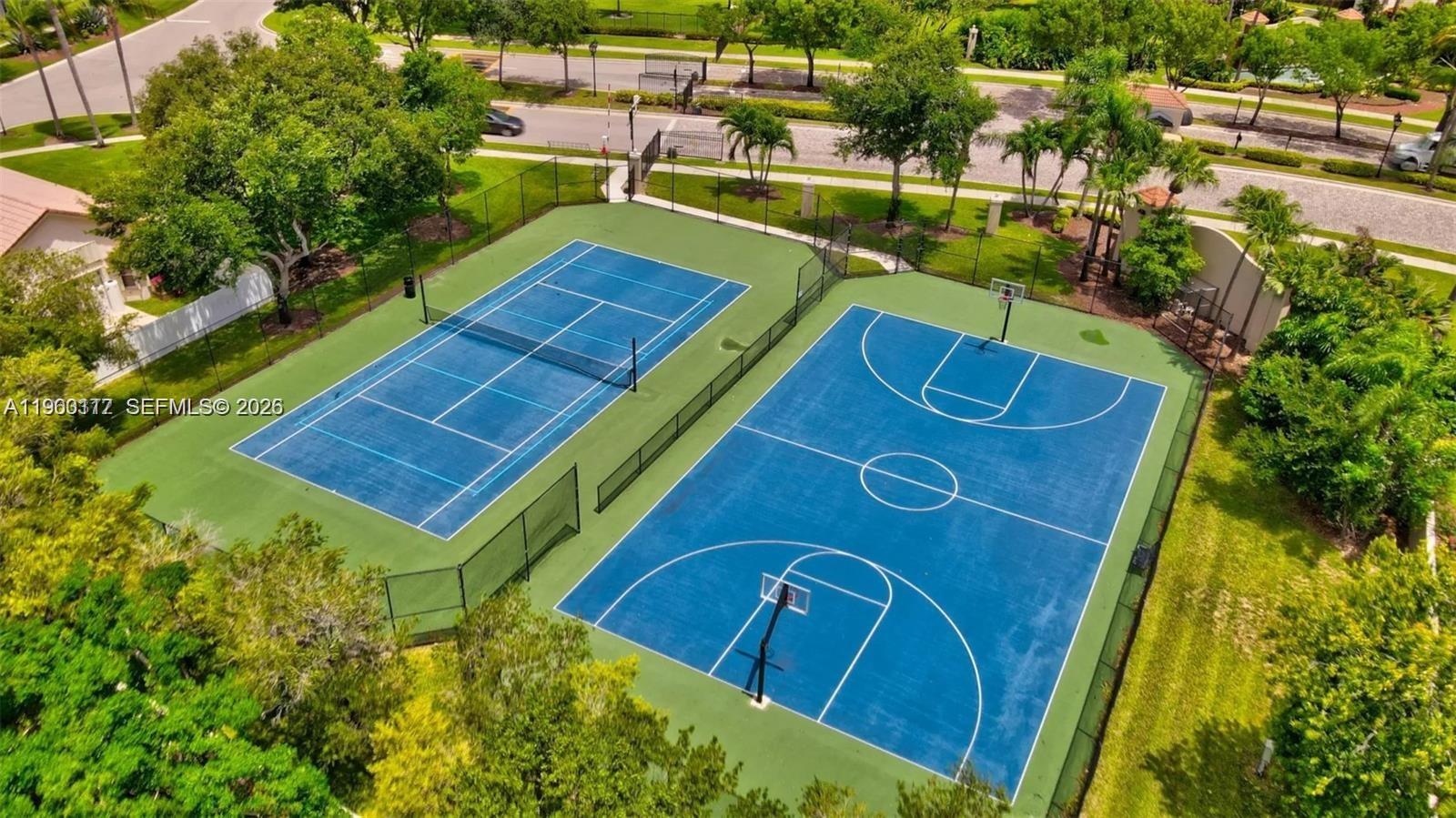 HILLSBORO COUNTRY CLUB - Residential