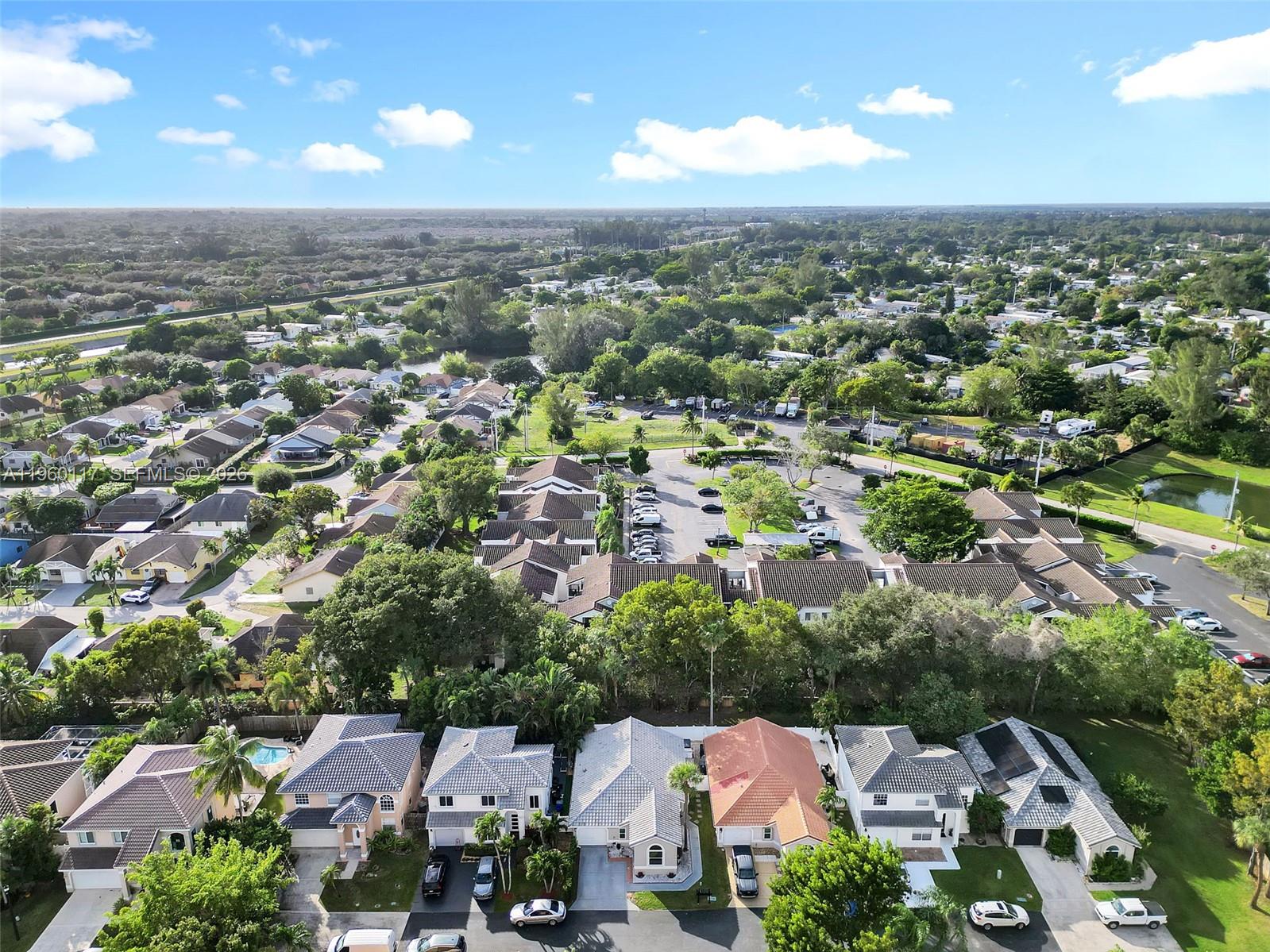 HILLSBORO COUNTRY CLUB - Residential