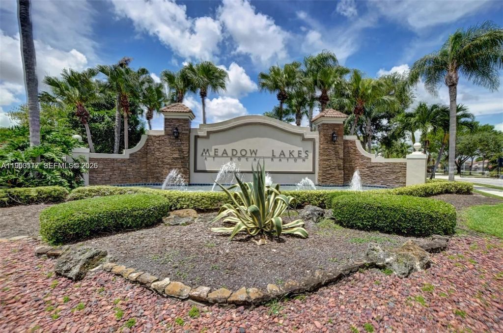 Photo of 10337 Coventry Ct, Boca Raton, FL 33428 (MLS # A11960117)