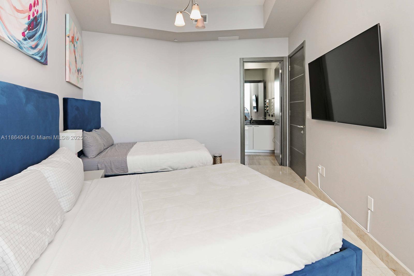 TDR TOWER II CONDO - Residential Lease