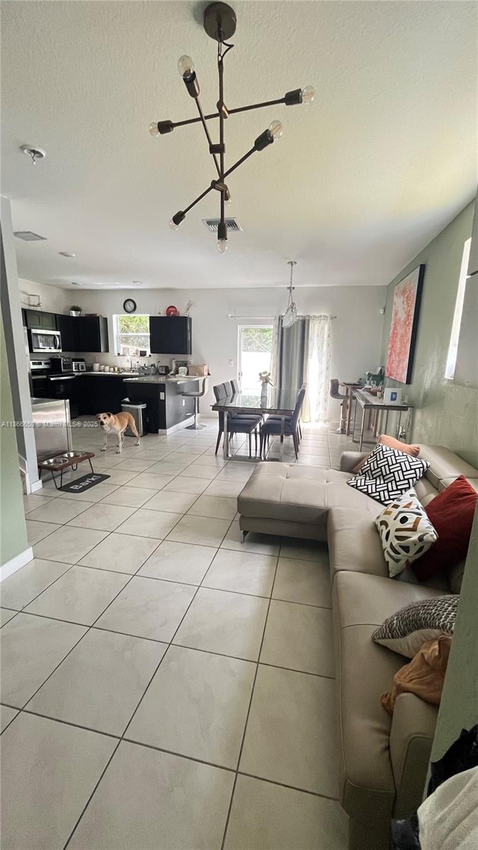 HAMILTON PLACE - Residential