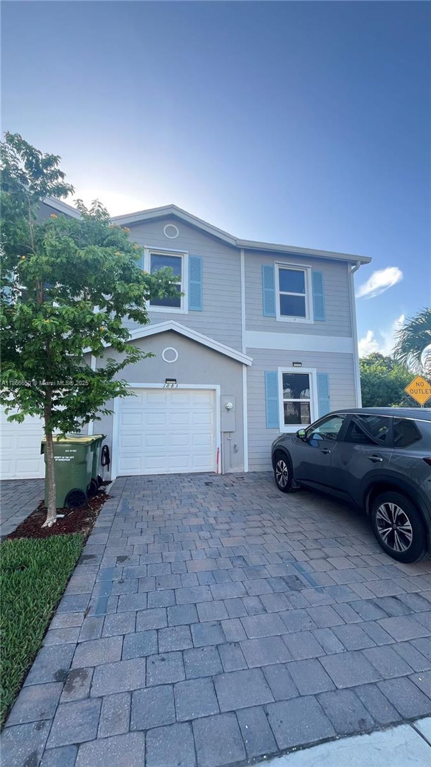 Beautifully designed townhouse at Hamilton Place community. This residence offers four bedrooms and three full bathrooms. Thoughtfully designed for both comfort and functionality, the home features open layouts and contemporary finishes that create a warm and inviting atmosphere. This modern two-story townhouse was built in 2022. This home represents an excellent opportunity for families or professionals seeking a balance of style, space, and location in one of Homestead’s growing neighborhoods.