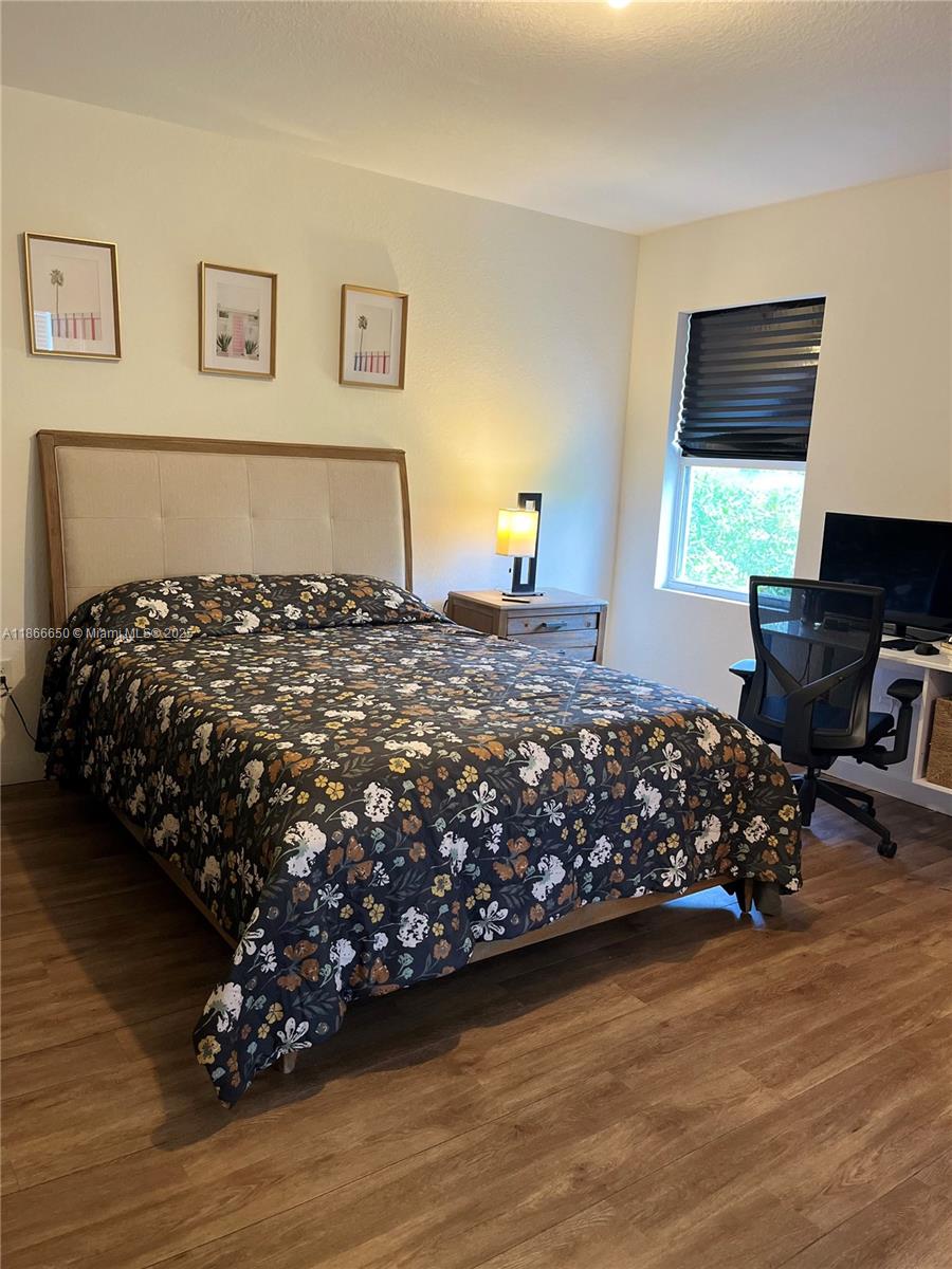 HAMILTON PLACE - Residential