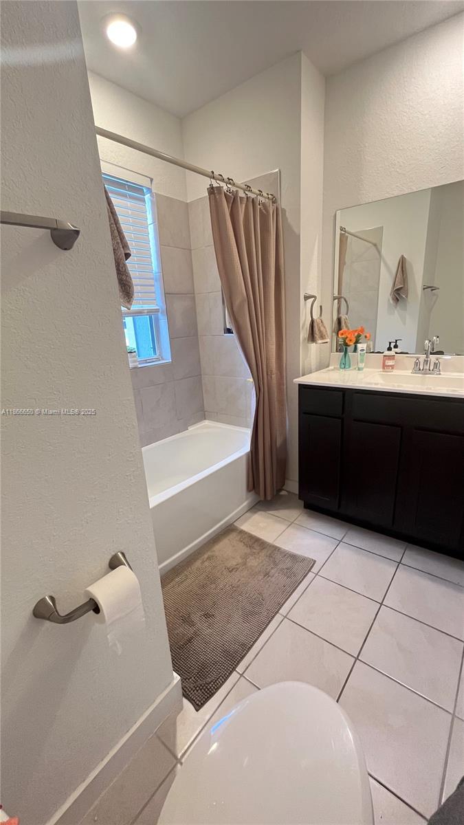 HAMILTON PLACE - Residential