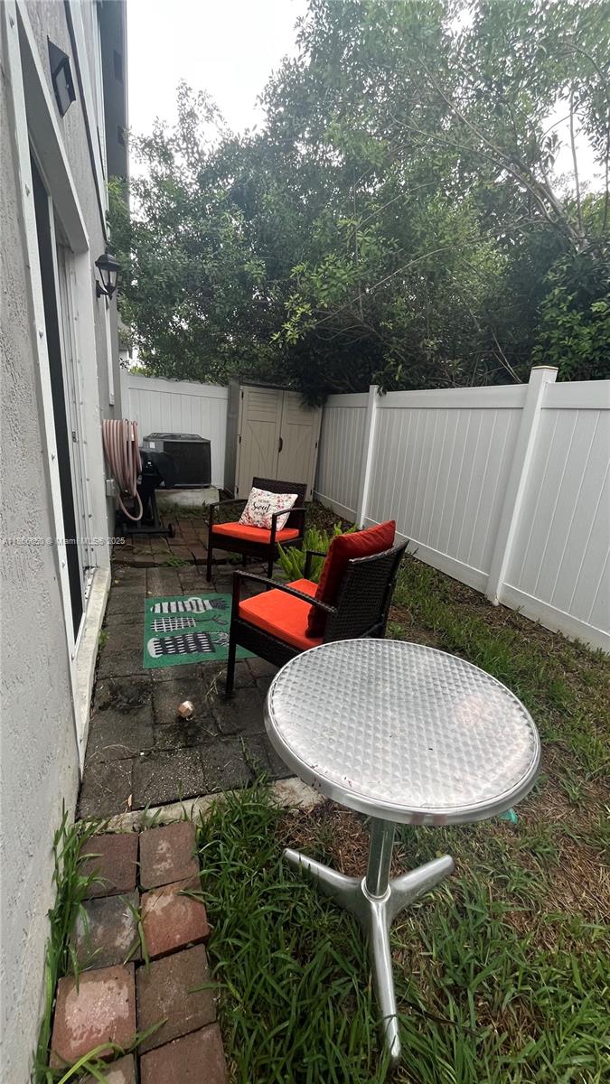 HAMILTON PLACE - Residential