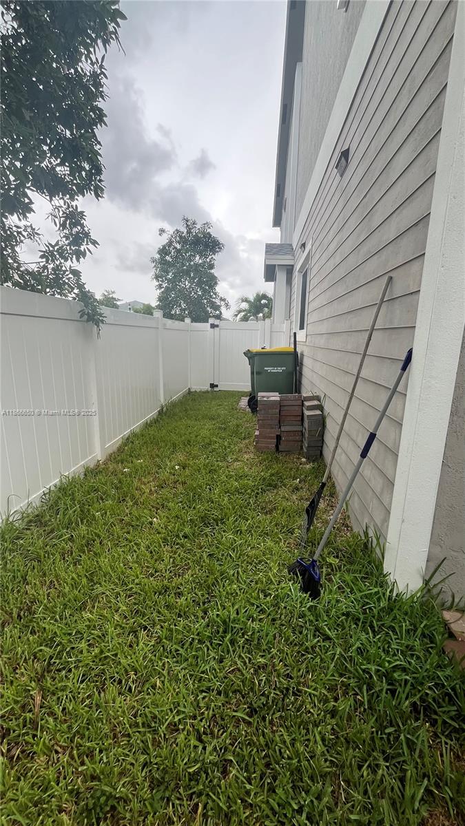 HAMILTON PLACE - Residential