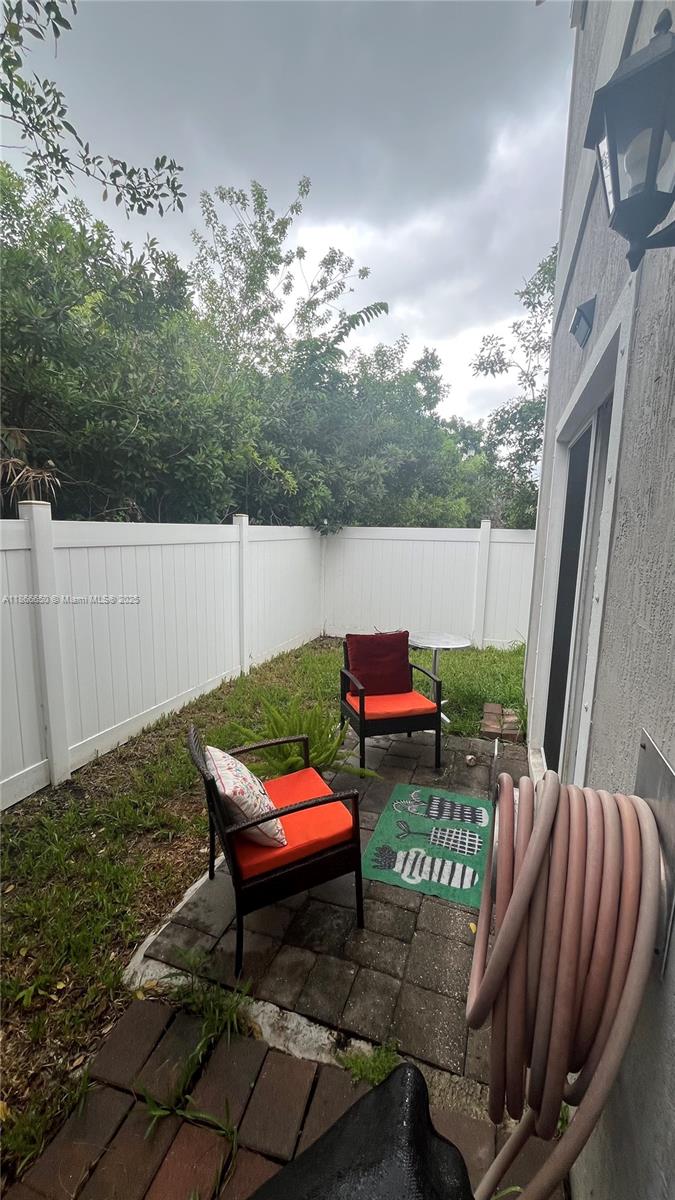 HAMILTON PLACE - Residential