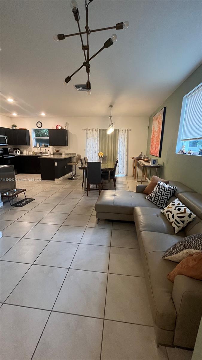 HAMILTON PLACE - Residential