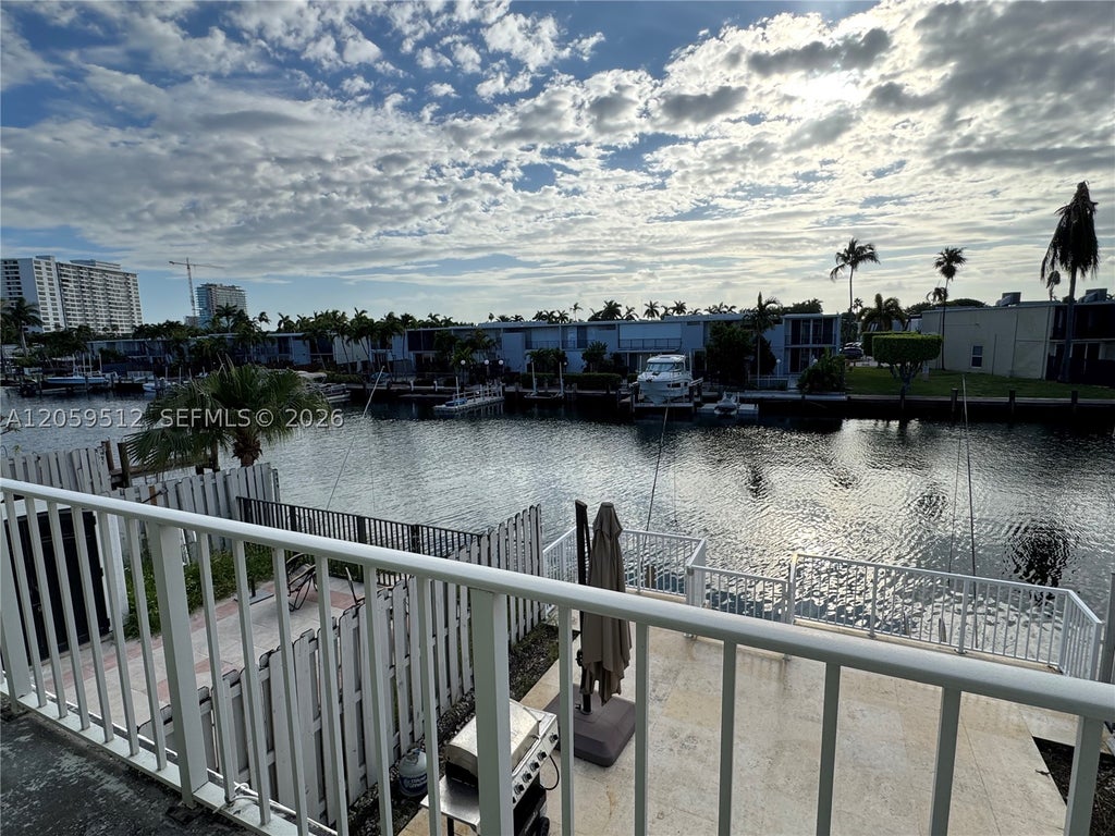 Photo of 921 NE 26th Ave, Hallandale Beach, FL 33009 (MLS # A12059512)