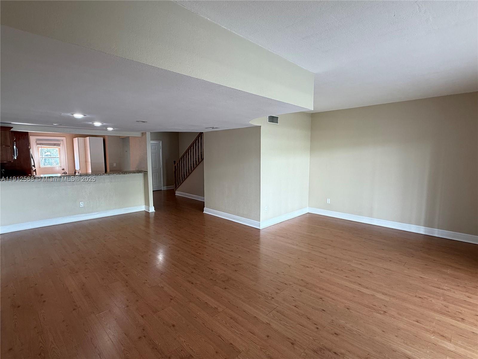 SANDPIPER CONDO - Residential Lease