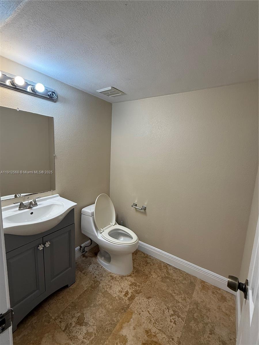 SANDPIPER CONDO - Residential Lease