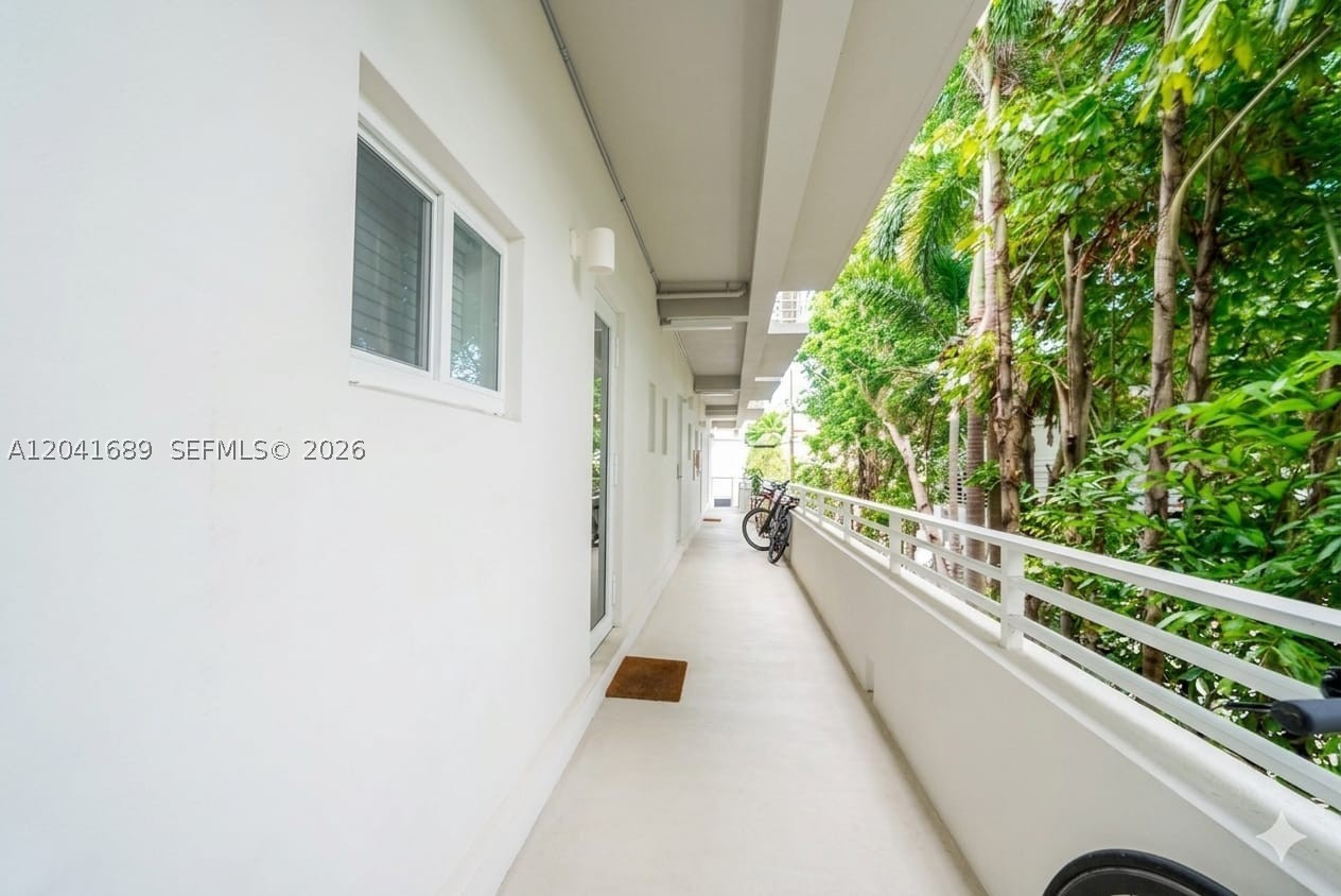 619 Meridian Ave 4
