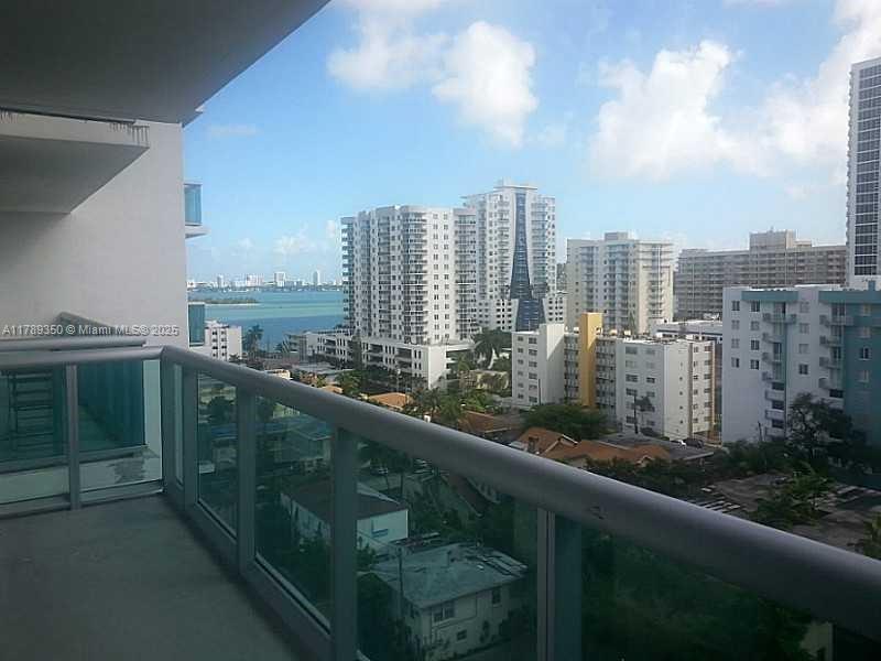GALLERY ART CONDO - Residential Lease