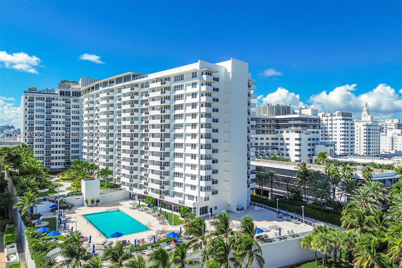 100 Lincoln Rd 502
