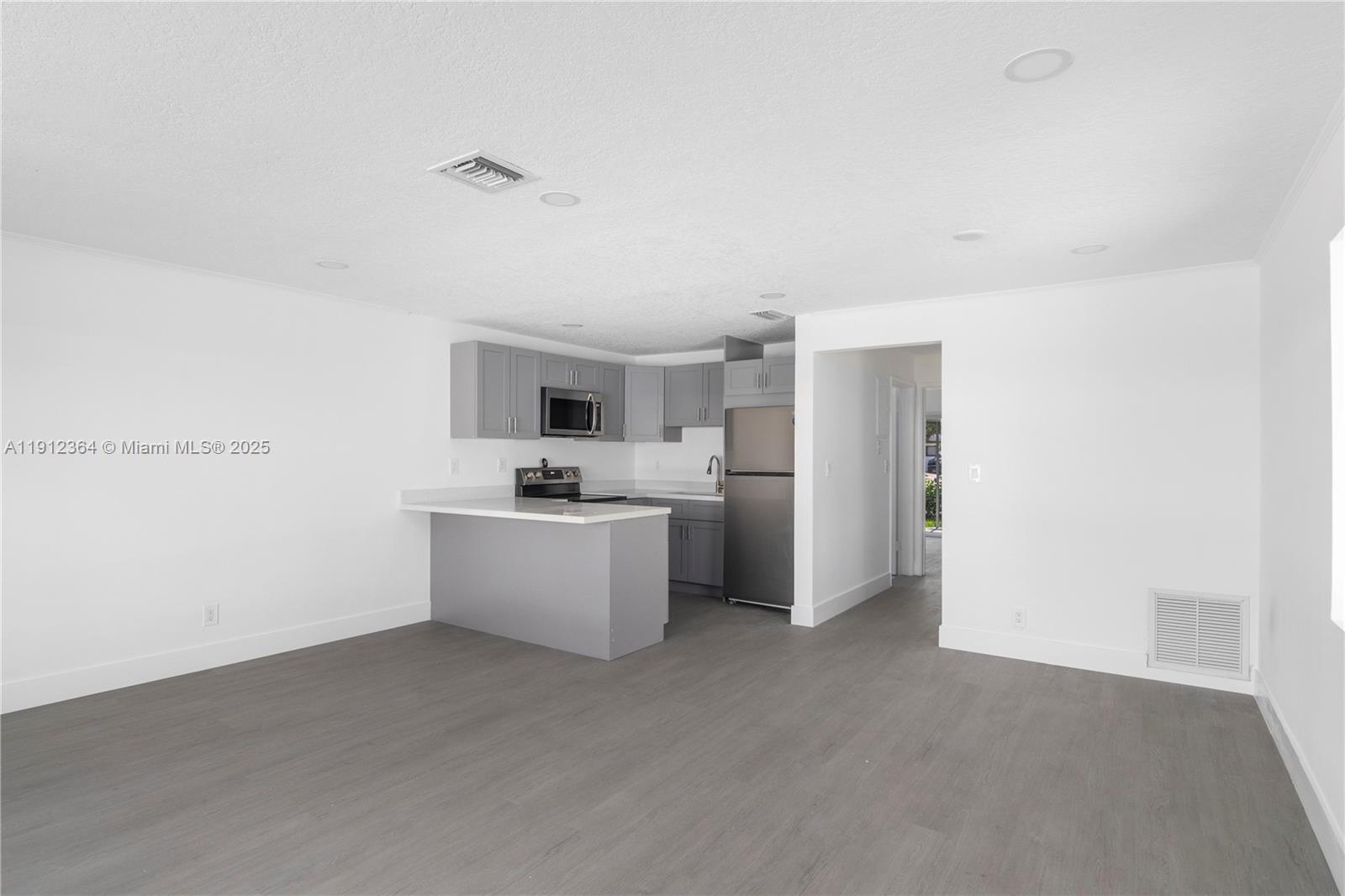 CORAL RIDGE ISLES - Residential Income