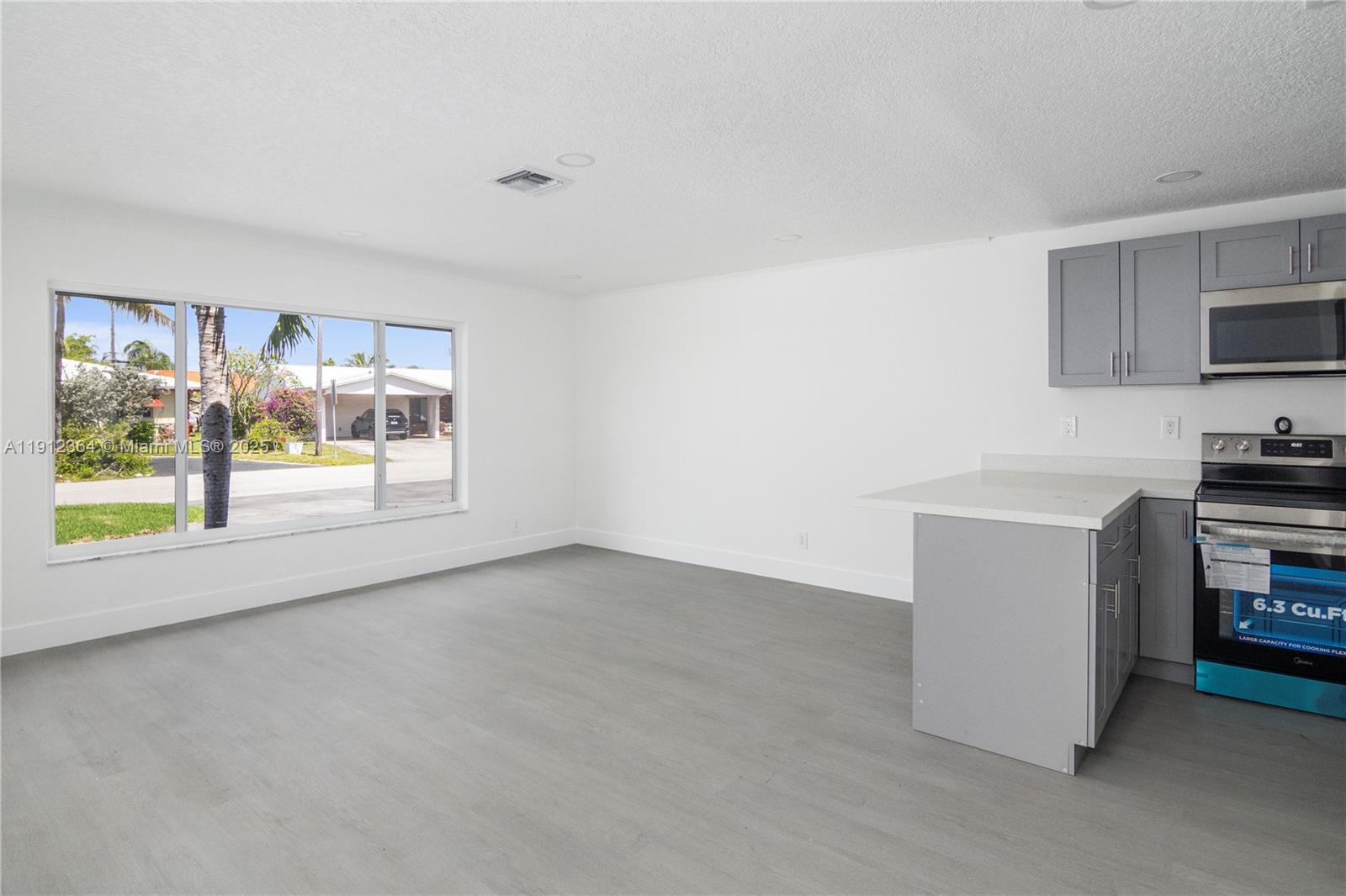 CORAL RIDGE ISLES - Residential Income