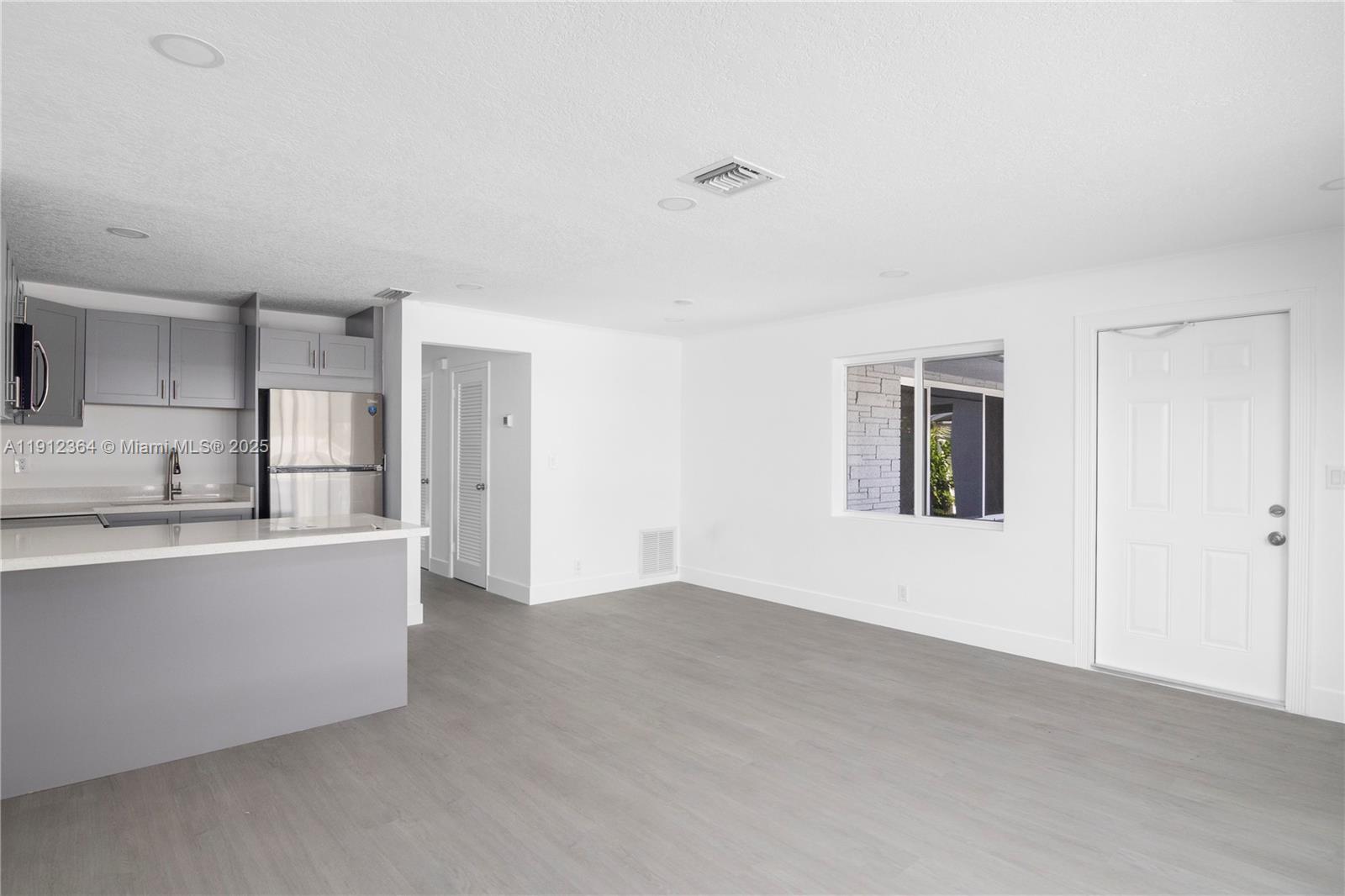 CORAL RIDGE ISLES - Residential Income