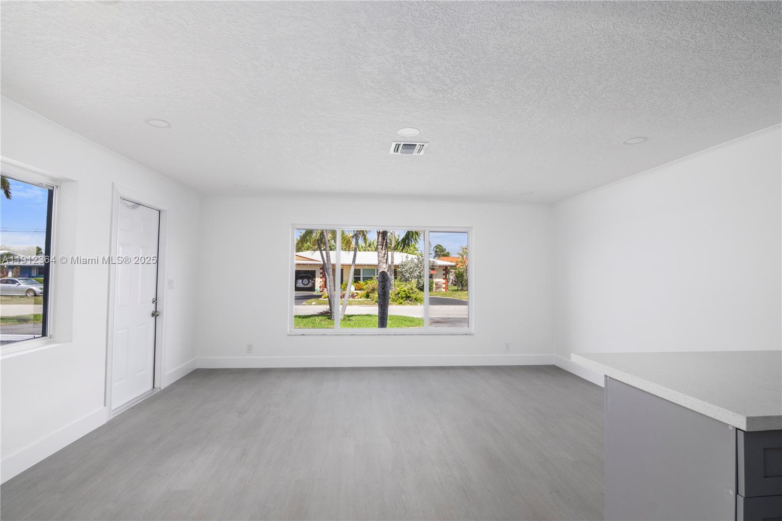 CORAL RIDGE ISLES - Residential Income