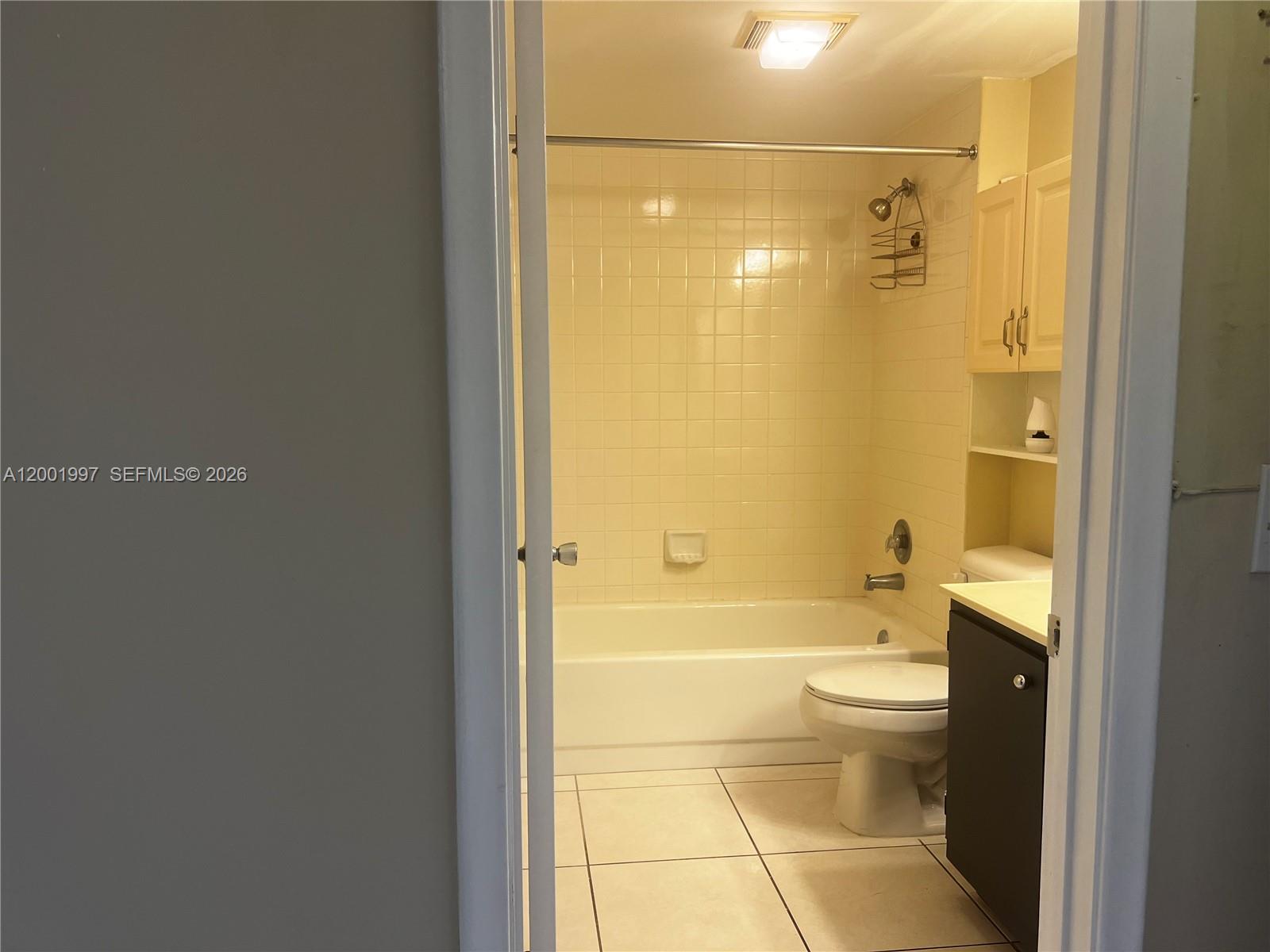 CAMBRIDGE AT CENTURY VILL - Residential