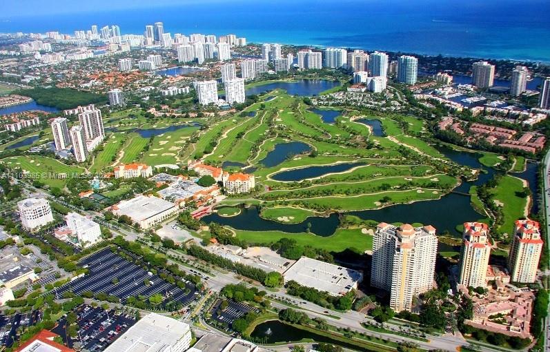ECHO AVENTURA - Residential