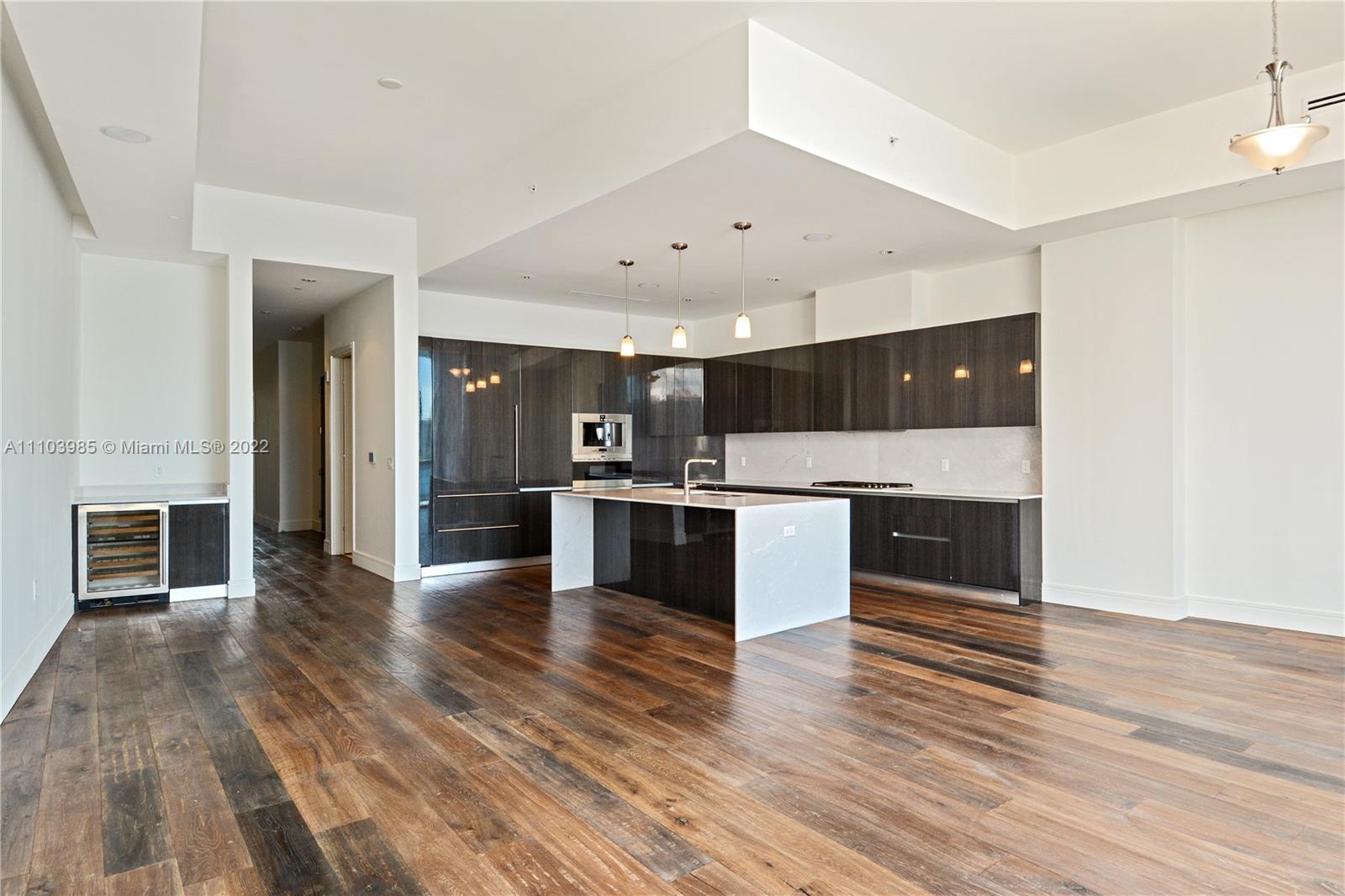 ECHO AVENTURA - Residential