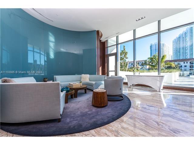 ECHO AVENTURA - Residential