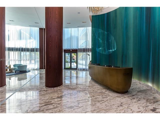 ECHO AVENTURA - Residential