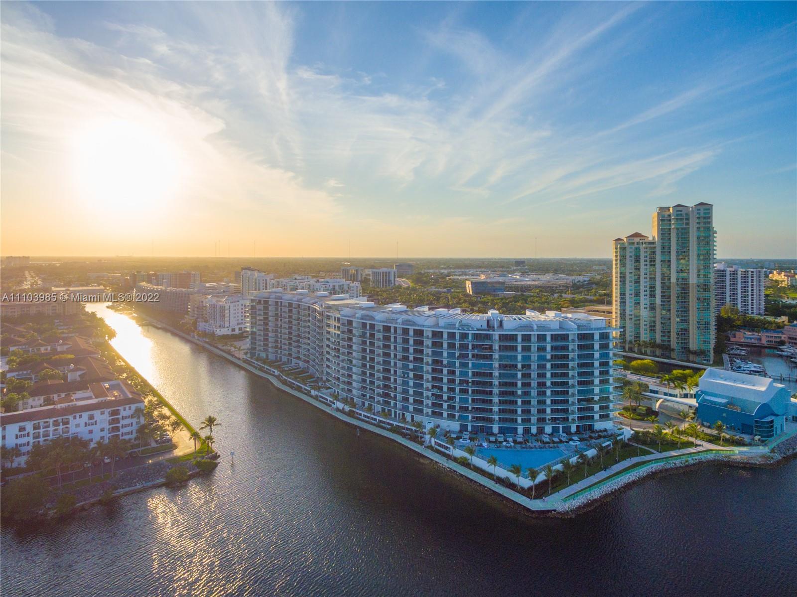 ECHO AVENTURA - Residential