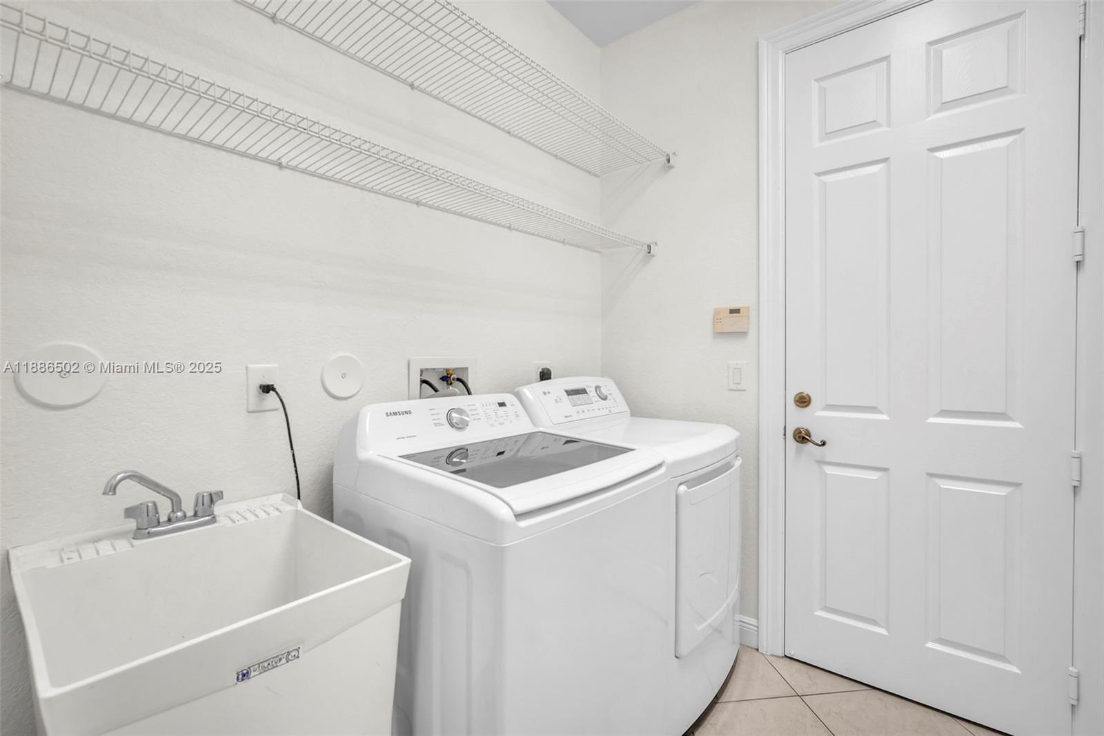 SUNSET FALLS PLAT 1 - Residential Lease