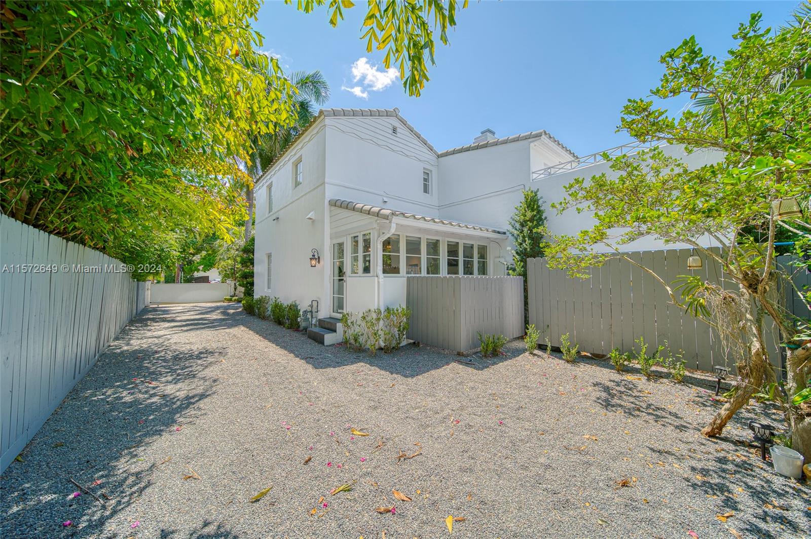 FLAMINGO TERRACE EXTENSIO - Residential