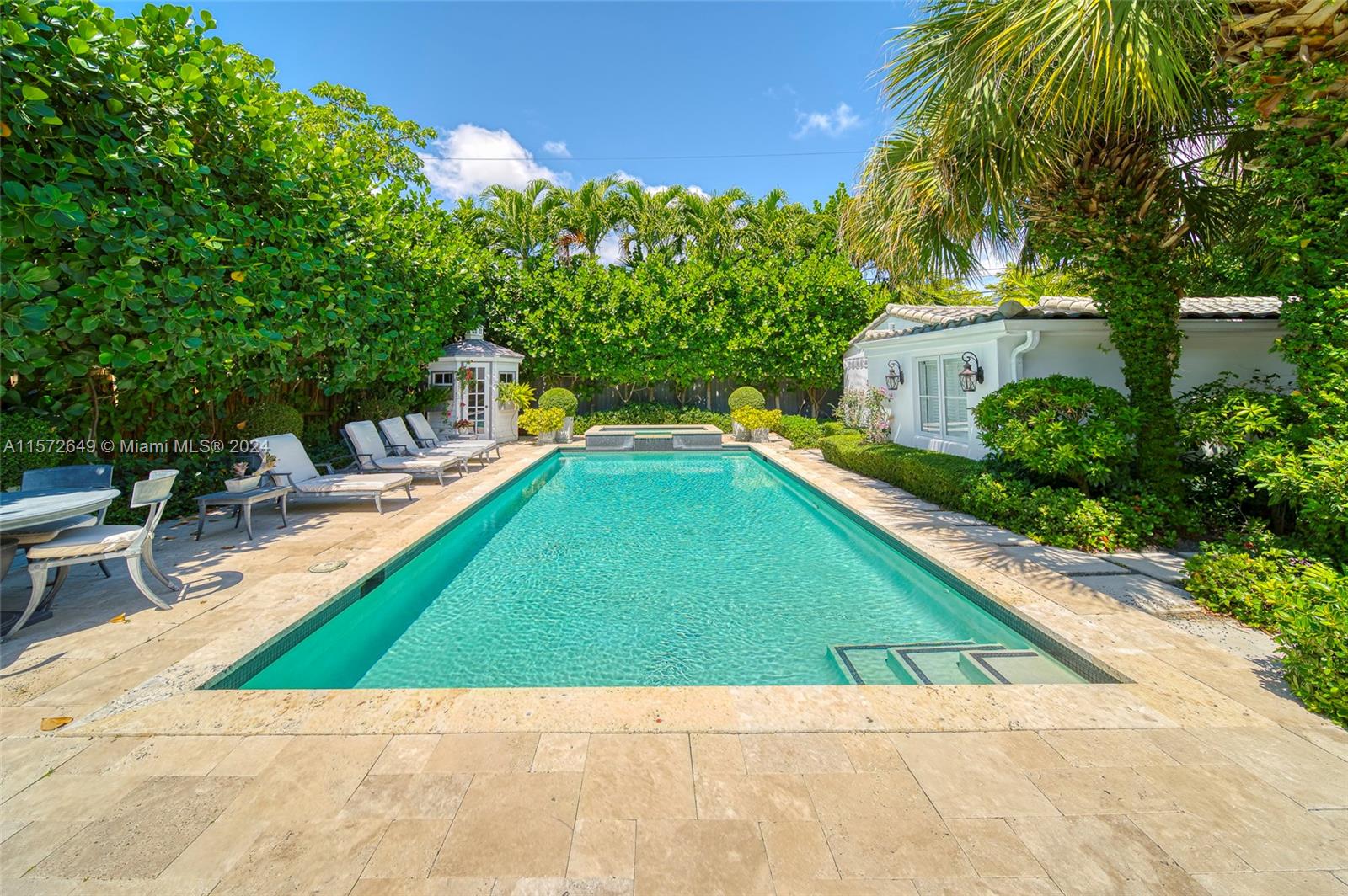 FLAMINGO TERRACE EXTENSIO - Residential