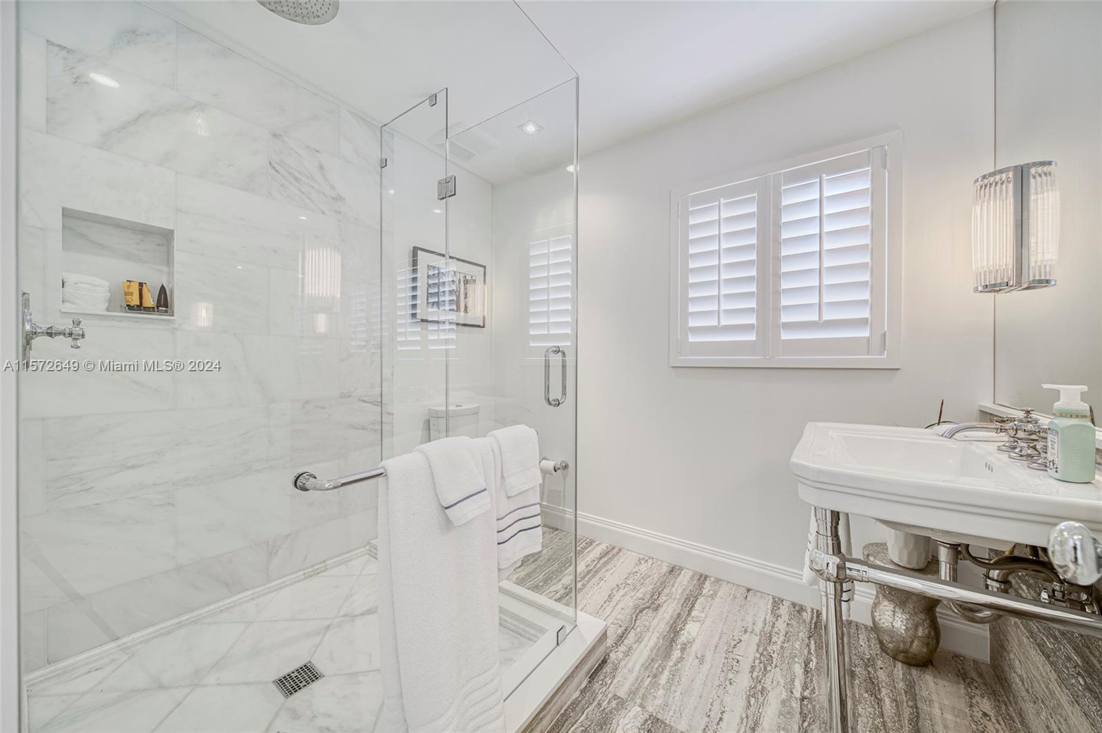 FLAMINGO TERRACE EXTENSIO - Residential