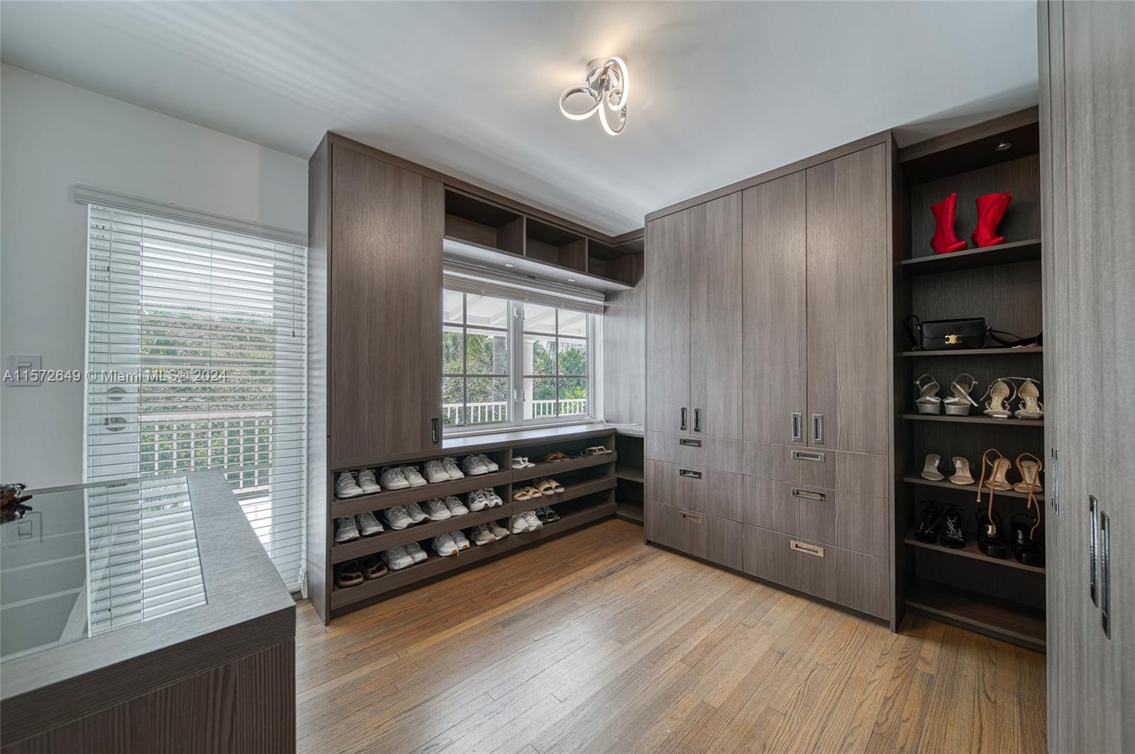 FLAMINGO TERRACE EXTENSIO - Residential