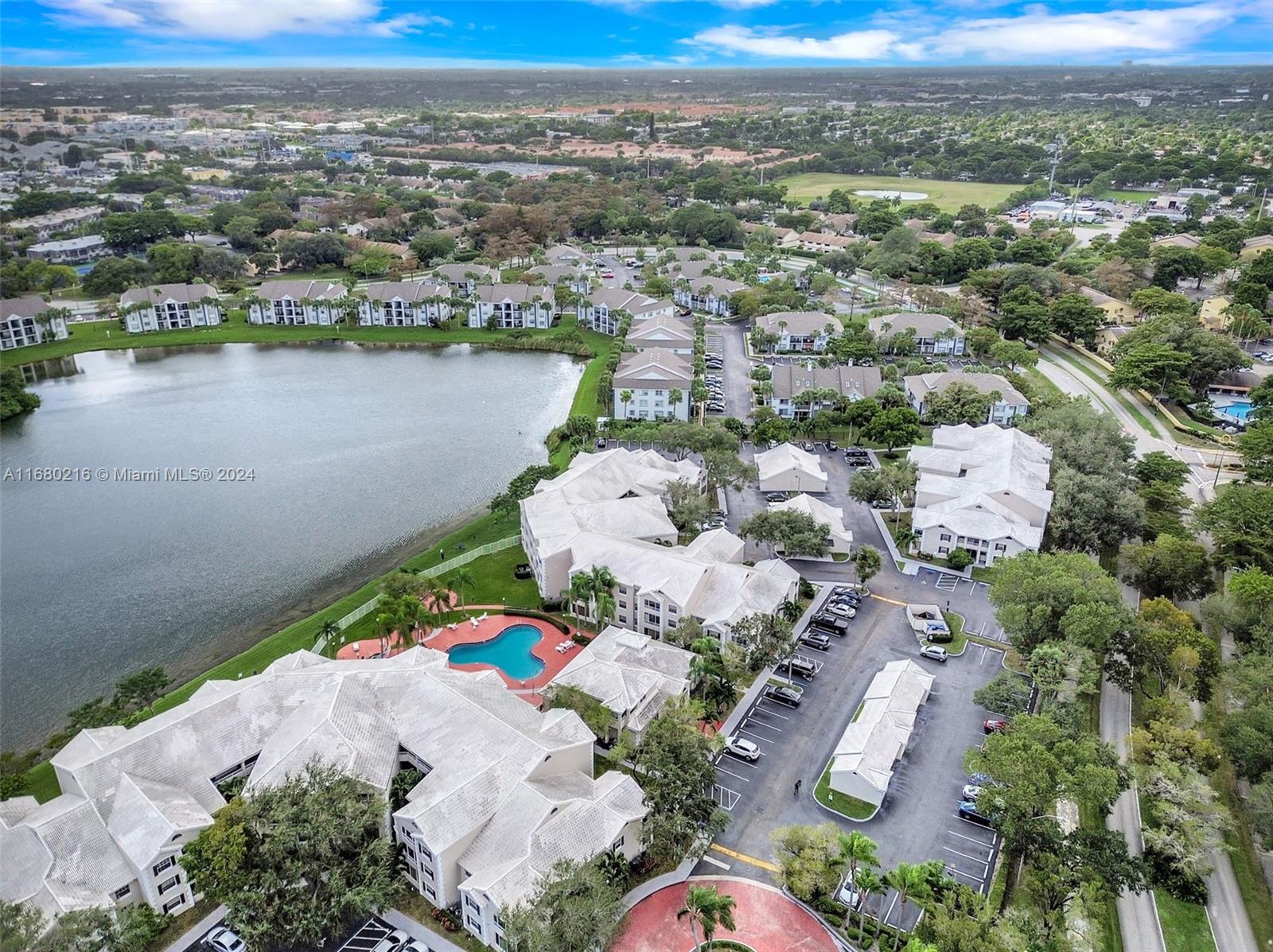 LAKEVIEW CLUB CONDO - Residential