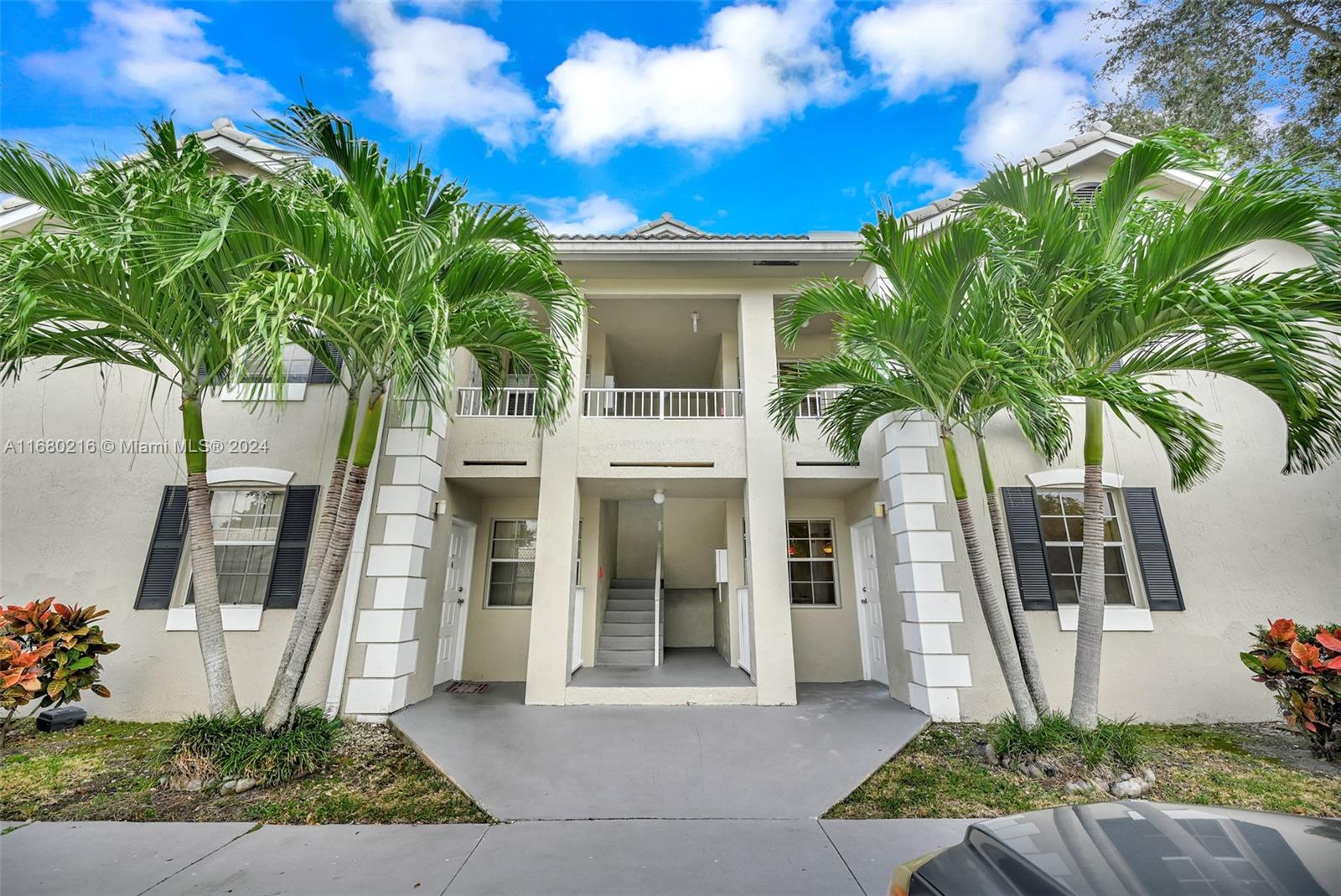LAKEVIEW CLUB CONDO - Residential