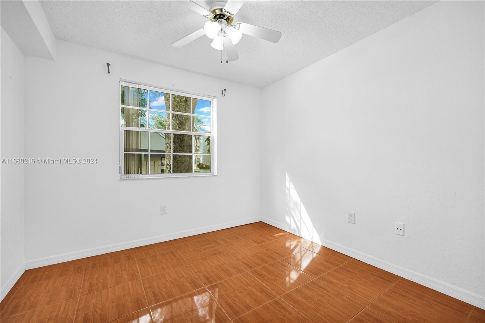 LAKEVIEW CLUB CONDO - Residential