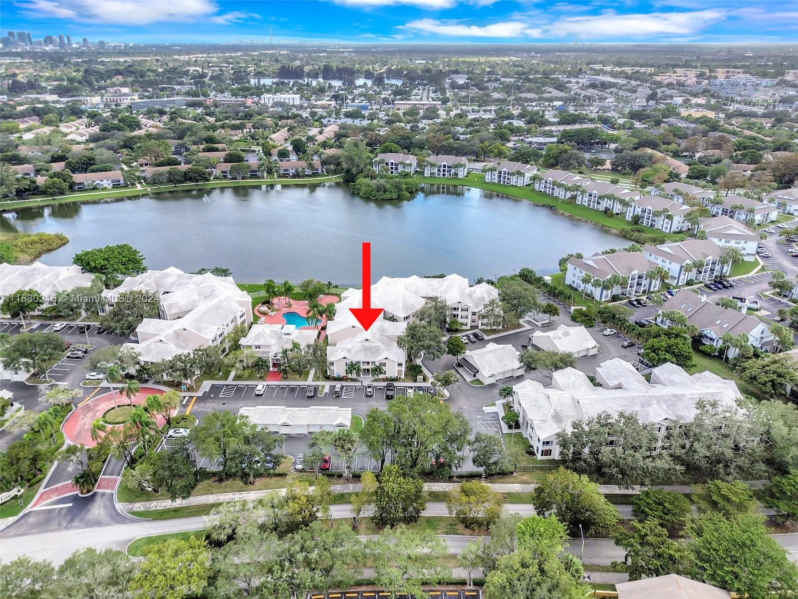 LAKEVIEW CLUB CONDO - Residential