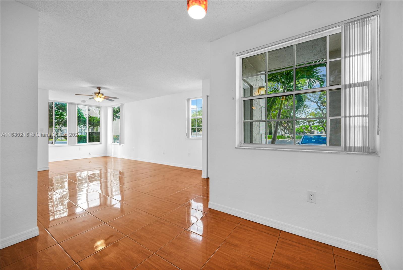 LAKEVIEW CLUB CONDO - Residential