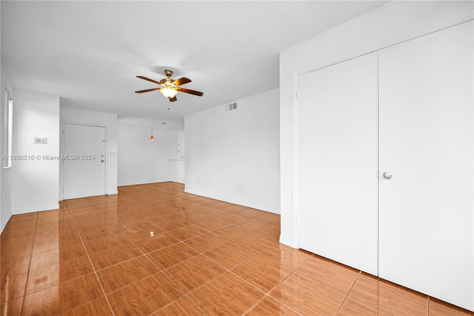 LAKEVIEW CLUB CONDO - Residential